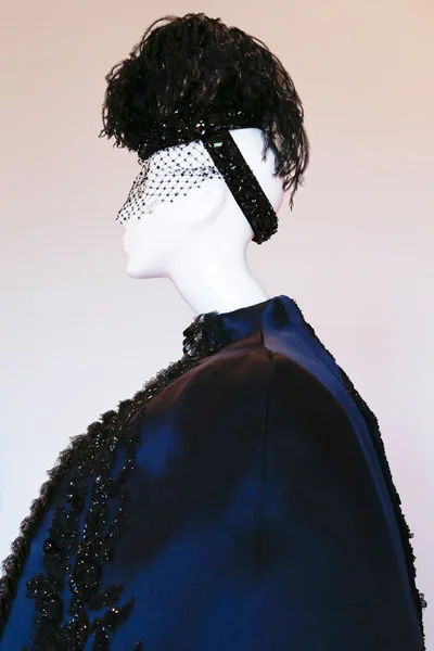 Look 12